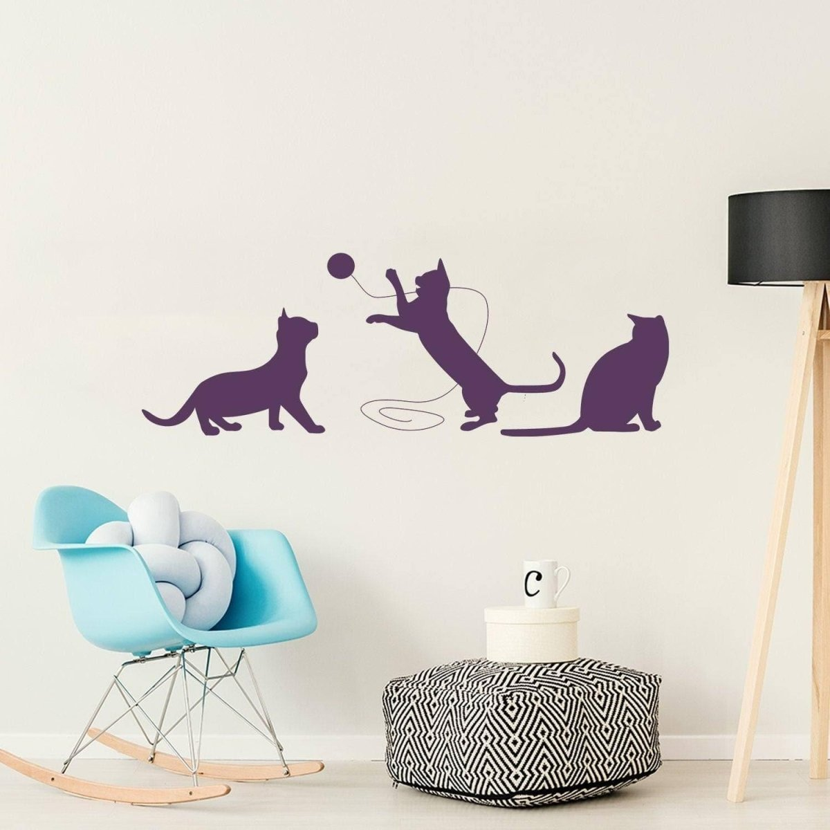 Adorable Cat Silhouette Decal Vinyl Sticker - Trendy Pet-Themed Wall Art Accessory